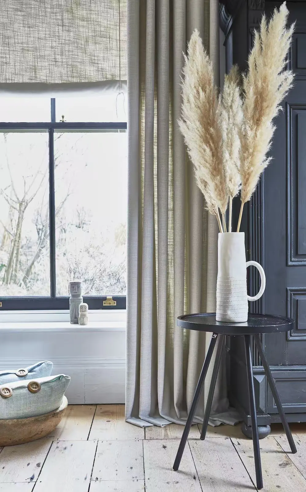 curtain fabric and interior presentation