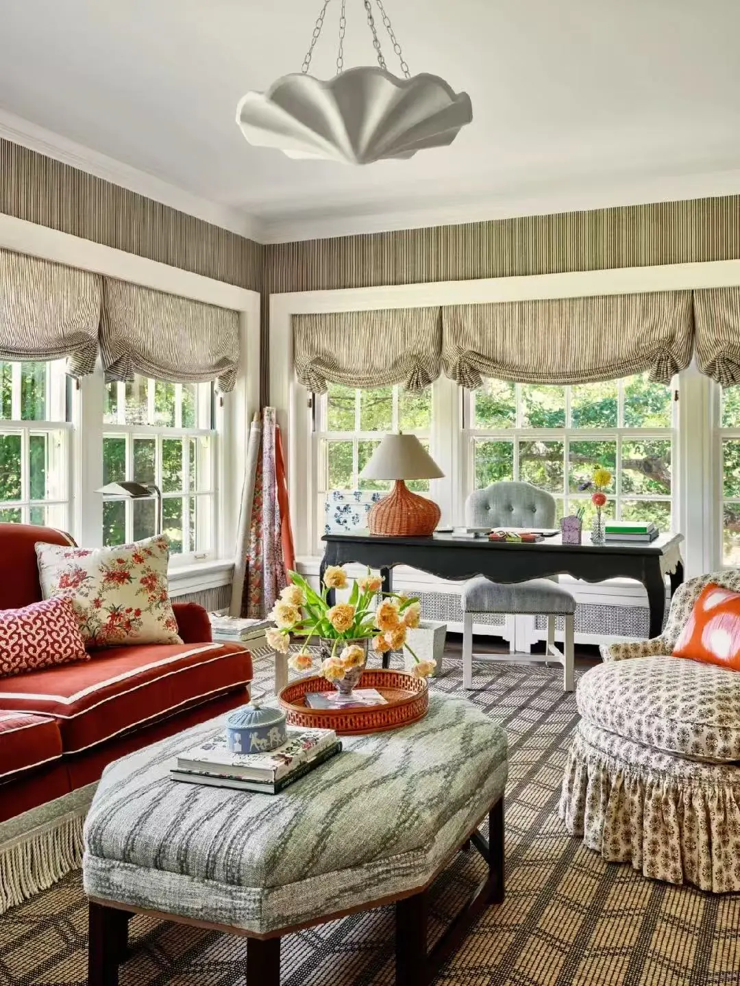 Traditional room with coordinated window furnishings